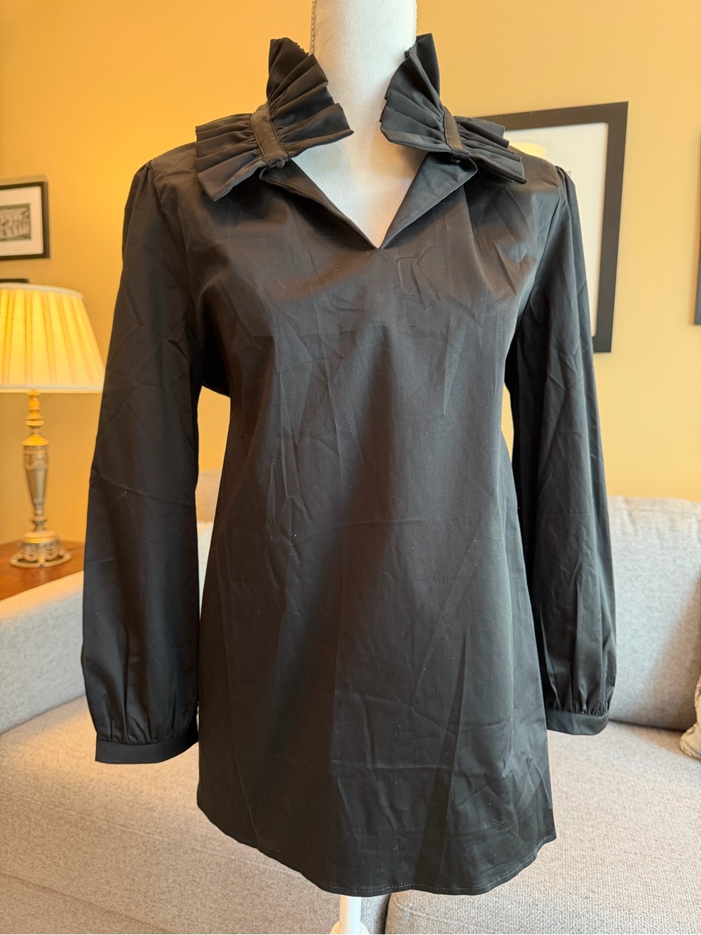 Tuckernuck NWT Black 3/4 Sleeve Blouse Top with Pleated Collar